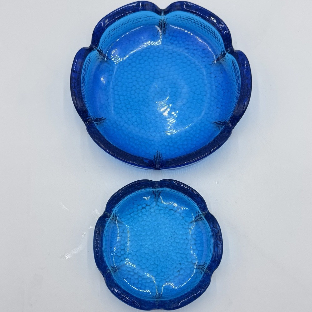 Anchor Hocking Nesting Glass Ashtrays Pebbled Peacock Blue Lotus Petal MCM 70s
